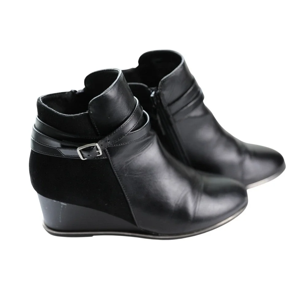 Steve‎ Madden Chrissy Black Wedge Ankle Boots Buckle Strap Mixed Media Size 6M